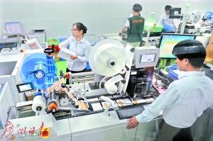 護照、港澳通行證制作也需要用到風(fēng)淋室